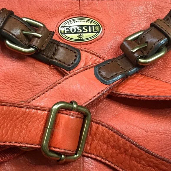 FOSSIL Explorer Crossbody Bag Orange Pebbled Leather Zip Top‎ Purse Pockets FLAW - Picture 5 of 16